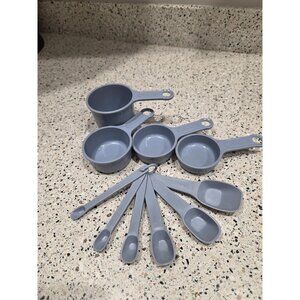Vintage Rubbermaid Nesting Measuring Cups & spoons Blue